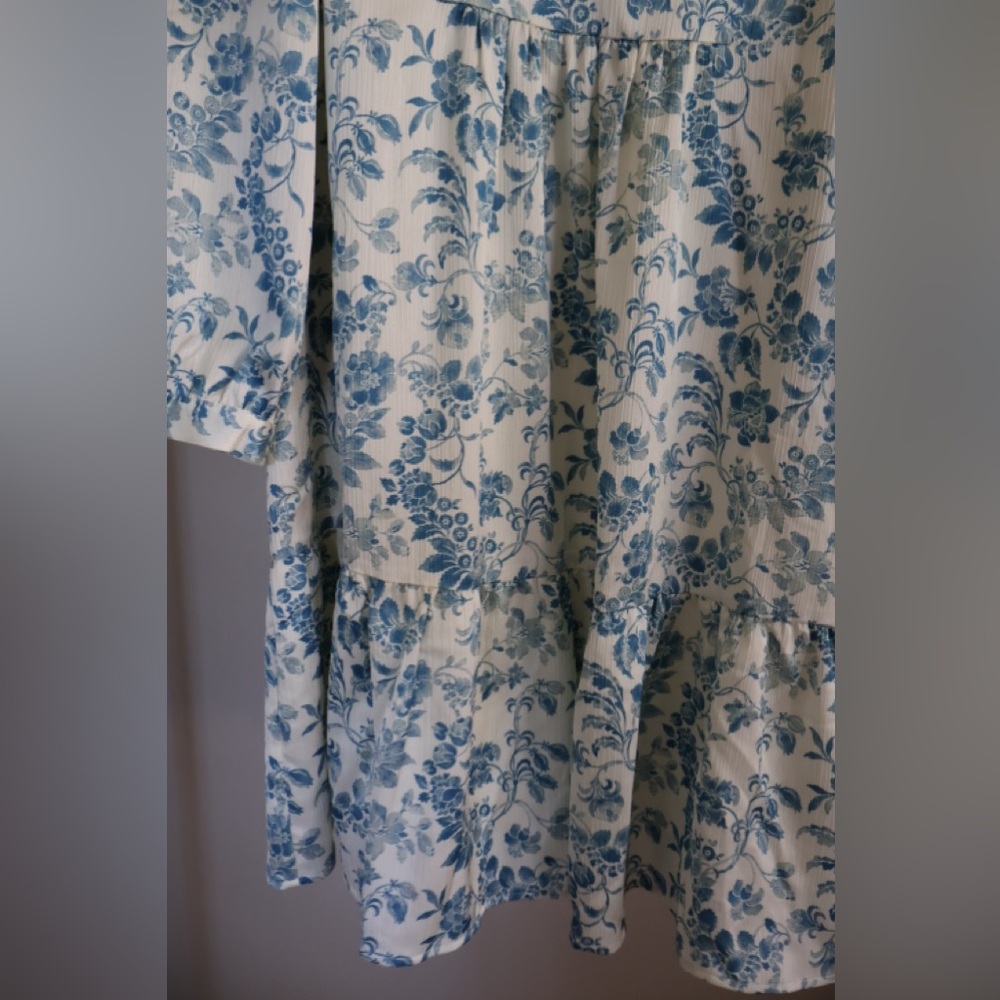 NWT Tuckernuck Blue and White Floral Sundress - Picture 3 of 5